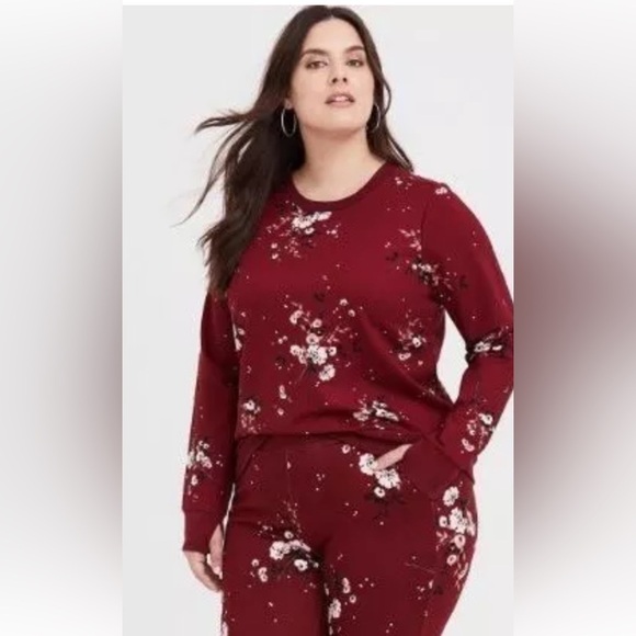 NWT Torrid women’s plus size floral sweatshirt size 6X. - Picture 1 of 12
